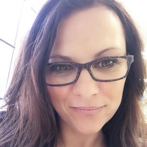 Meet your Posher, Polly